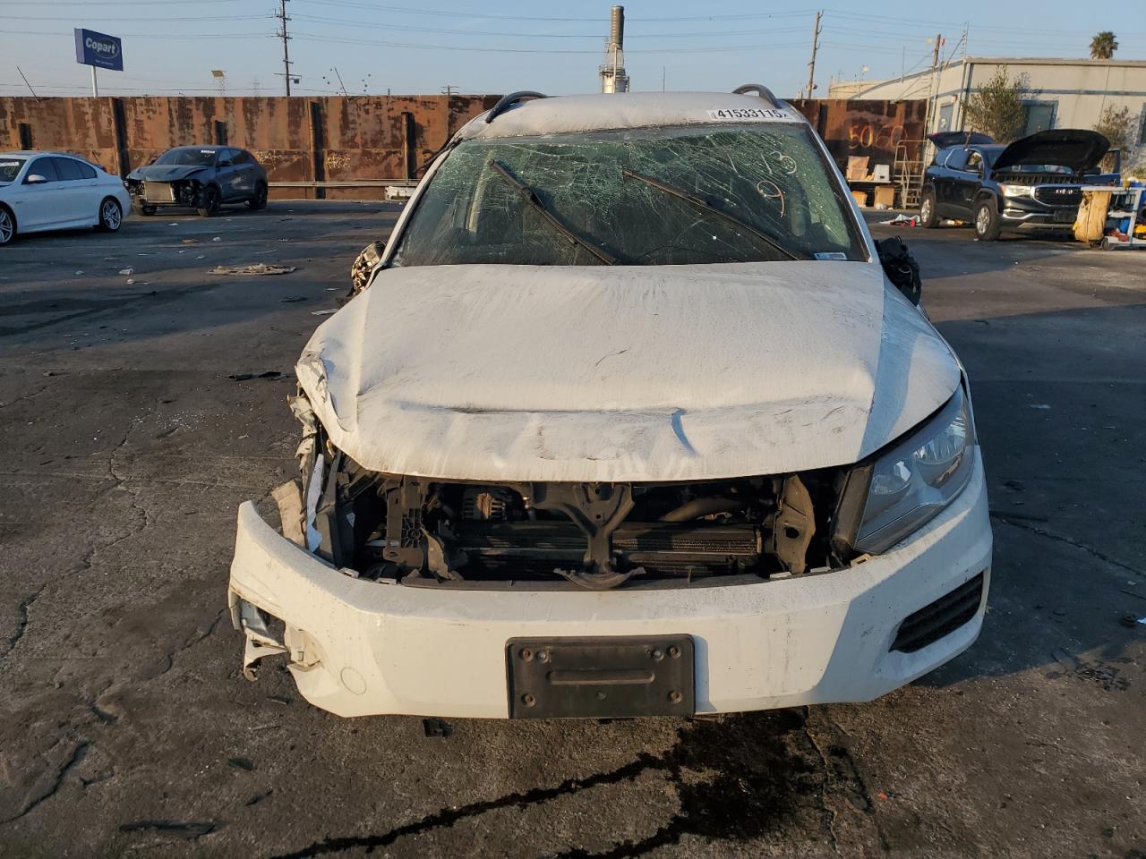 2015 Volkswagen Tiguan VIN WVGBV7AX1FW602308 Copart auction photo, all over damage thumbnail 5