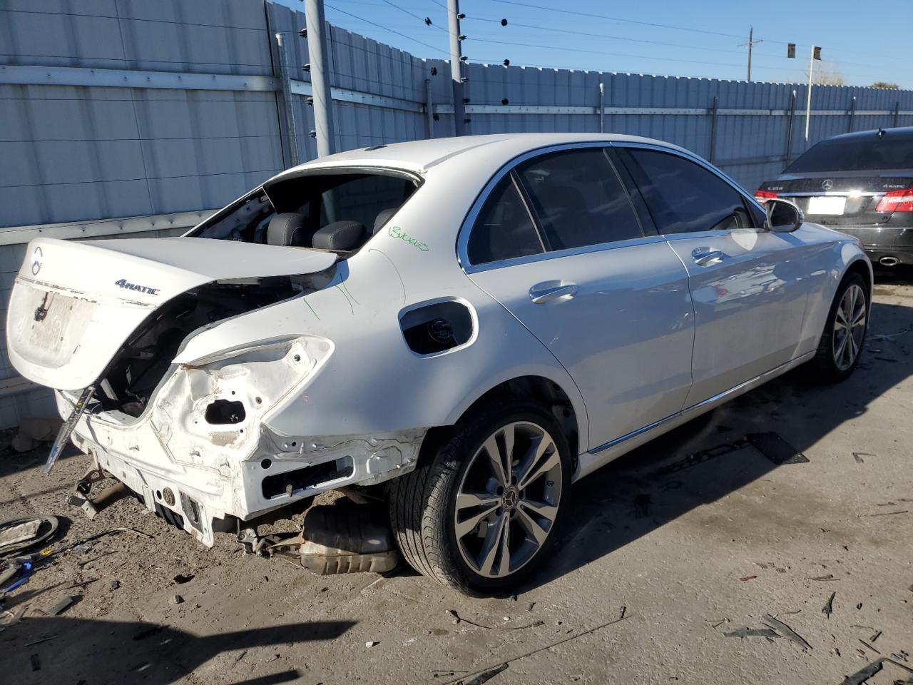 2019 Mercedes-Benz C-klasse VIN WDDWF8EB9KR461767 Copart auction photo, rear end damage thumbnail 3