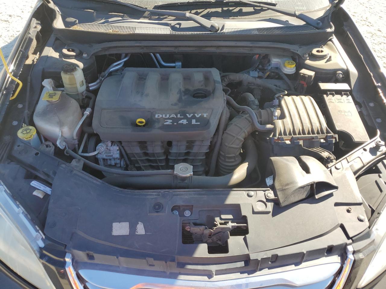 2014 Chrysler 200 VIN 1C3CCBBB0EN119941 Copart auction photo, normal wear damage thumbnail 11