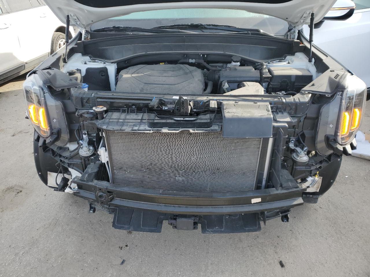 2024 KIA Telluride VIN 5XYP34GC3RG497226 Copart auction photo, front end damage thumbnail 12