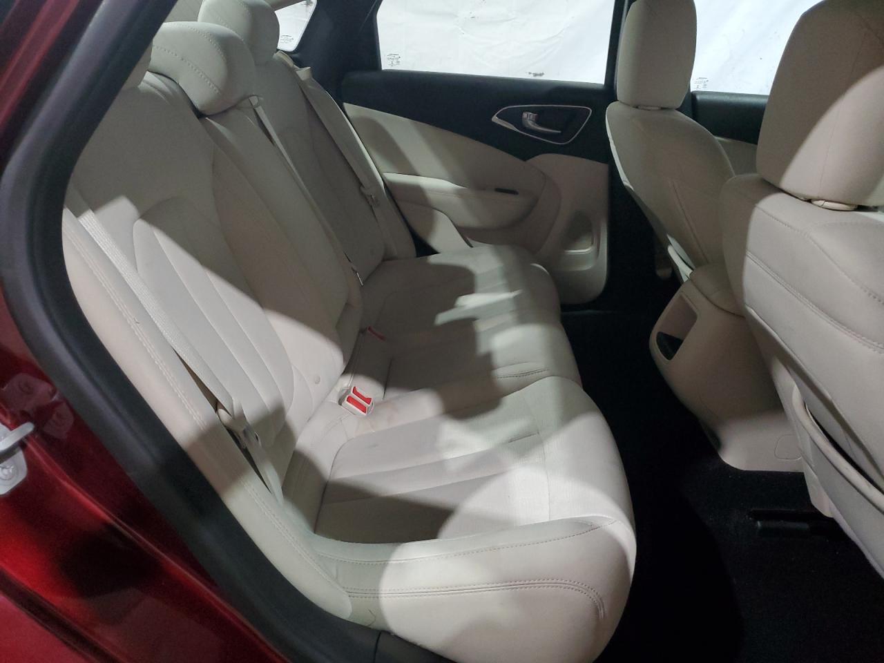 2015 Chrysler 200 VIN 1C3CCCFB7FN560788 Copart auction photo, side / all over damage thumbnail 10