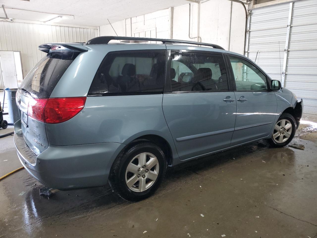 2006 Toyota Sienna VIN 5TDZA23C86S461149 Copart auction photo, front end damage thumbnail 3
