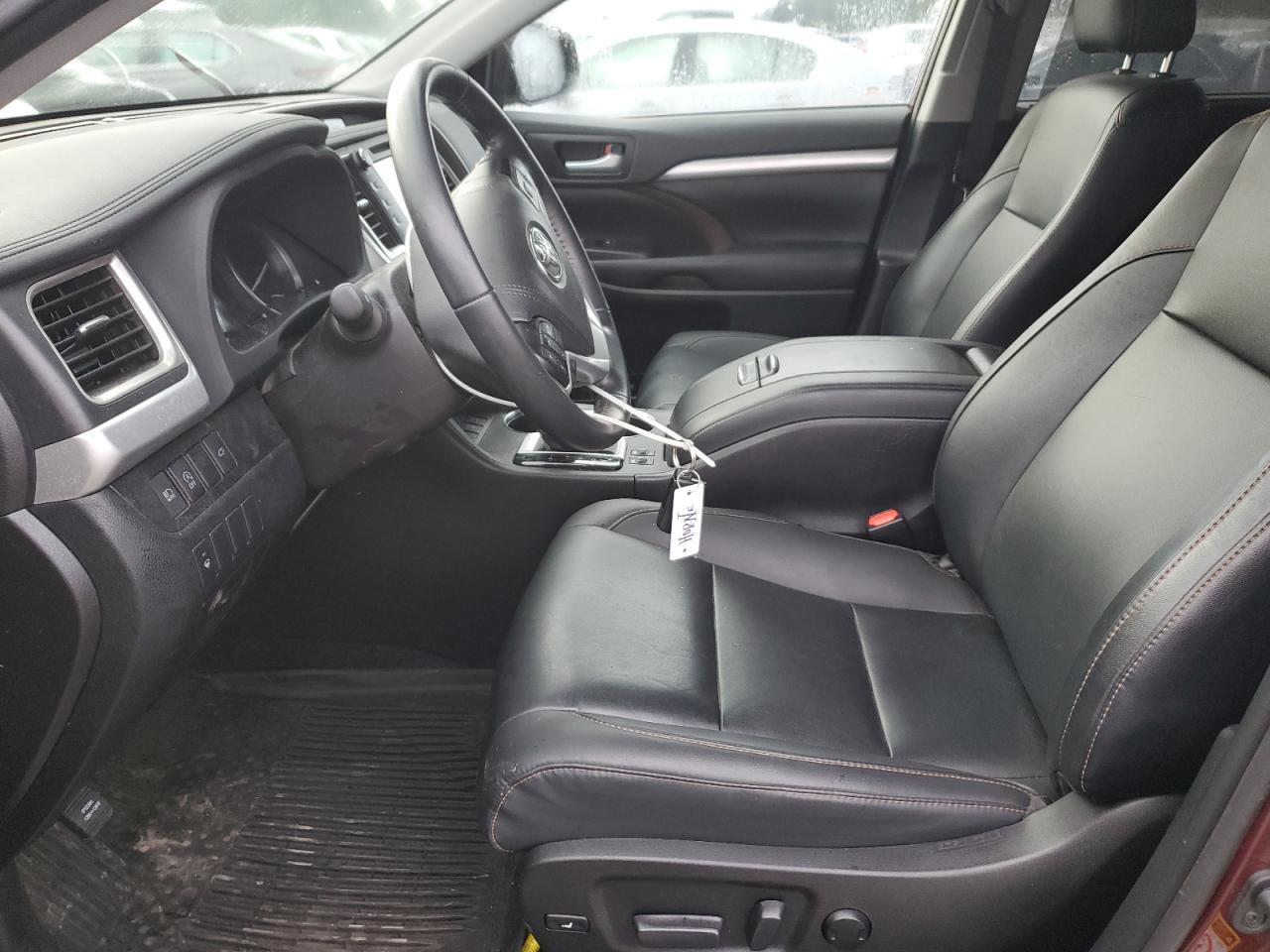 2019 Toyota Highlander VIN 5TDJZRFH6KS710208 Copart auction photo, front end / side damage thumbnail 7
