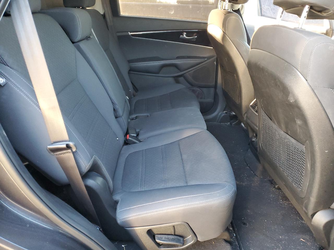2017 KIA Sorento VIN 5XYPG4A3XHG229690 Copart auction photo, vandalism damage thumbnail 11