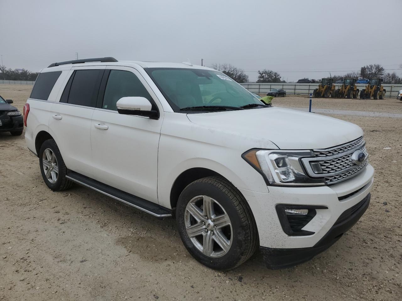 2019 Ford Expedition VIN 1FMJU1HT1KEA47648 Copart auction photo, front end / stripped damage thumbnail 4