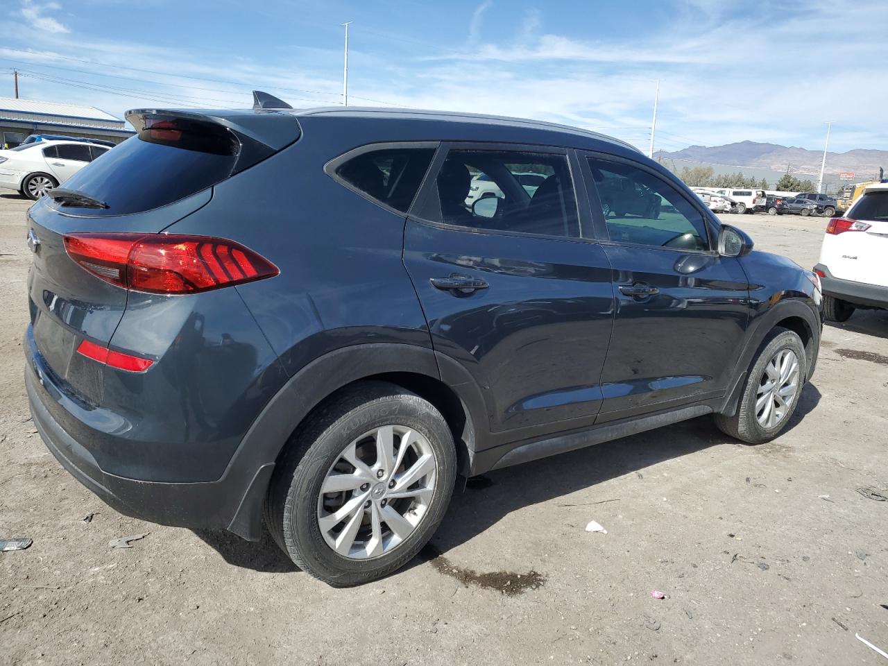 2020 Hyundai Tucson VIN KM8J33A41LU207763 Copart auction photo, vandalism damage thumbnail 3