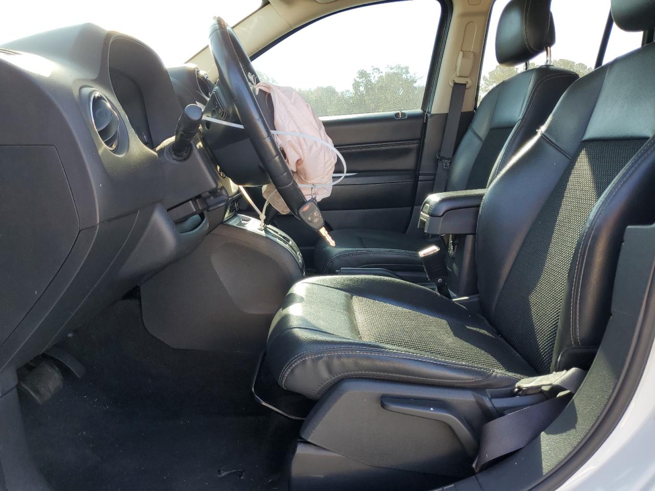 2014 Jeep Compass VIN 1C4NJDEBXED885263 Copart auction photo, front end / side damage thumbnail 7