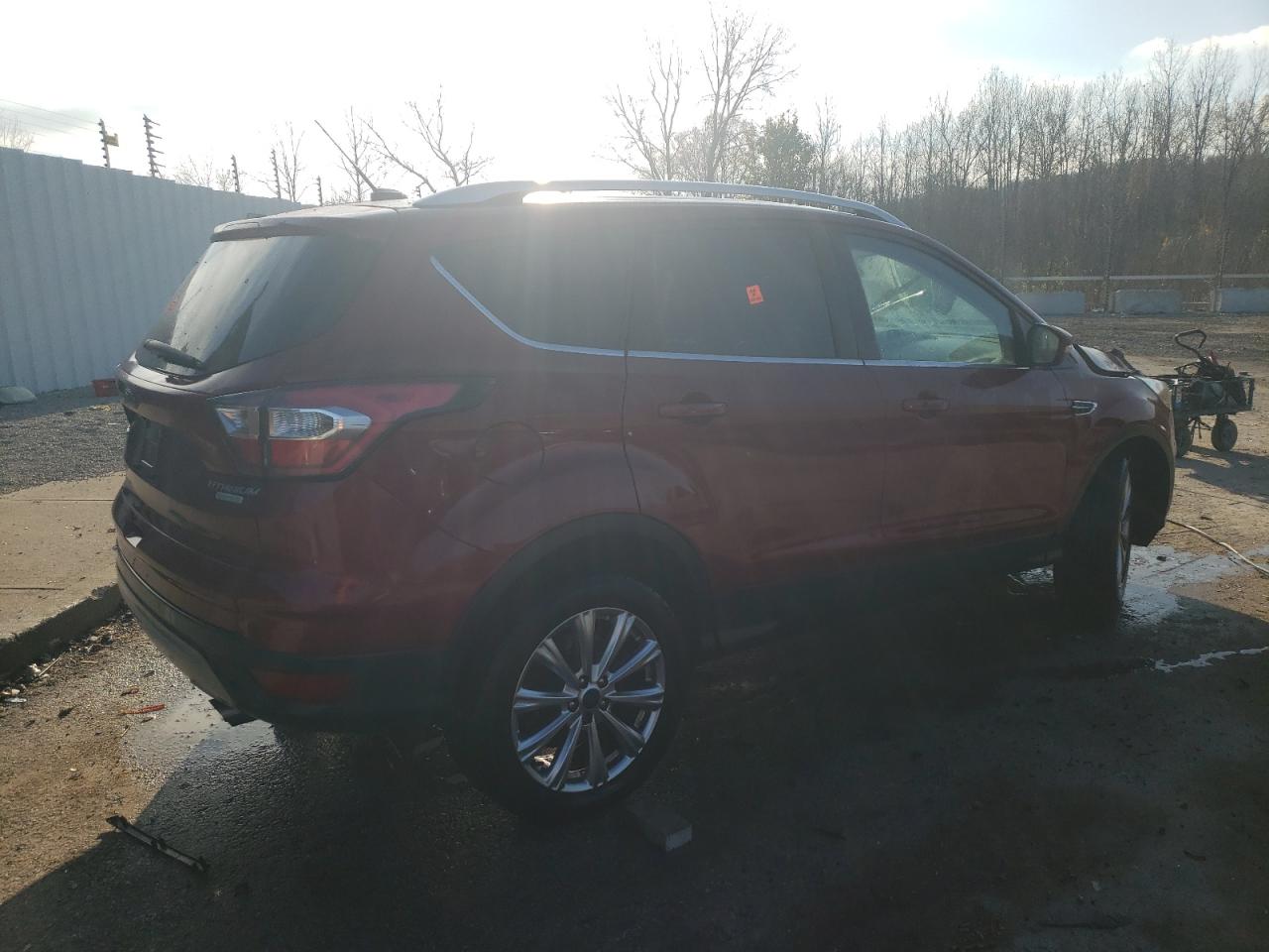 2017 Ford Escape VIN 1FMCU0JD5HUA77725 Copart auction photo, front end damage thumbnail 3