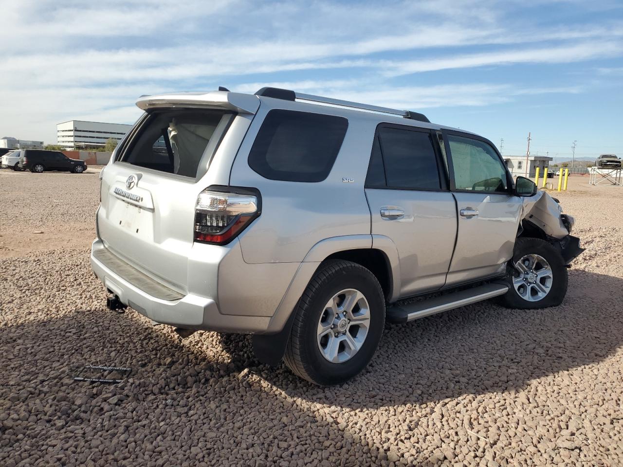 2020 Toyota 4Runner VIN JTEBU5JR3L5806005 Copart auction photo, front end / side damage thumbnail 3