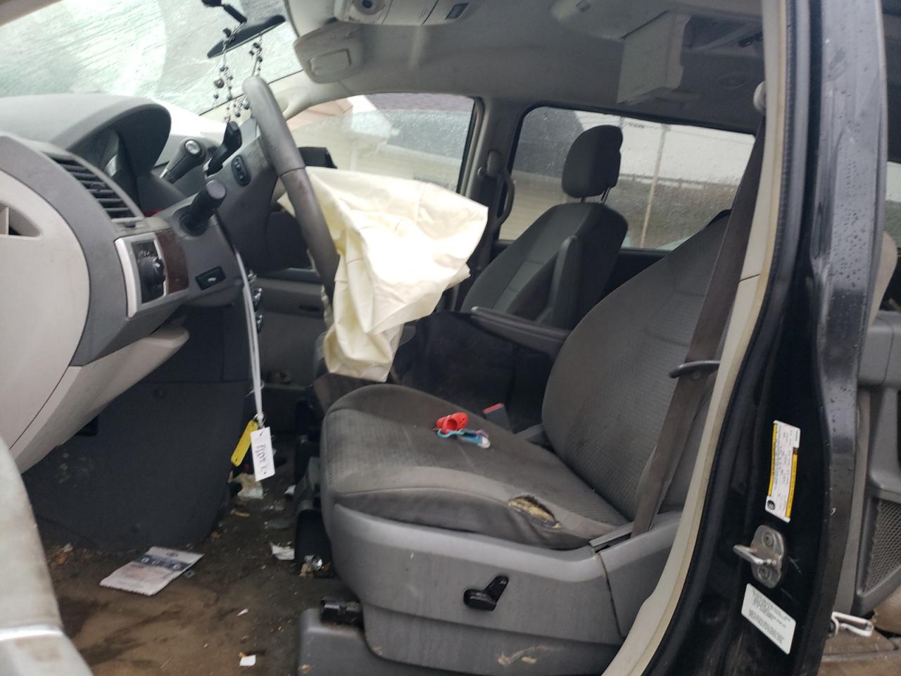 2010 Chrysler Town & Country VIN 2A4RR5D1XAR300935 Copart auction photo, front end damage thumbnail 7