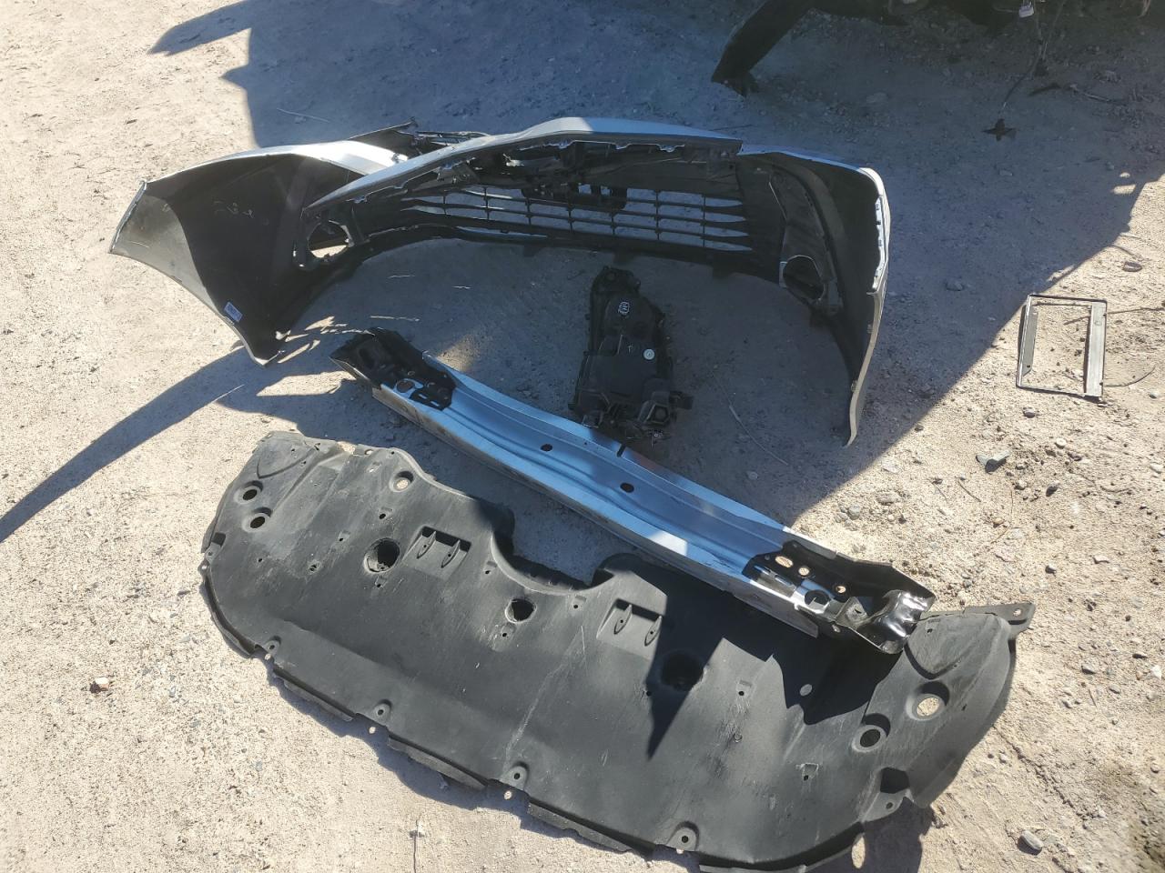 2018 Toyota Camry VIN 4T1B11HK0JU078320 Copart auction photo, front end damage thumbnail 12