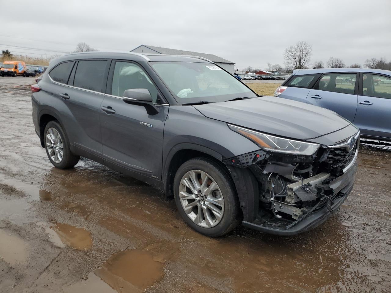 2021 Toyota Highlander VIN 5TDXBRCHXMS521485 Copart auction photo, front end damage thumbnail 4