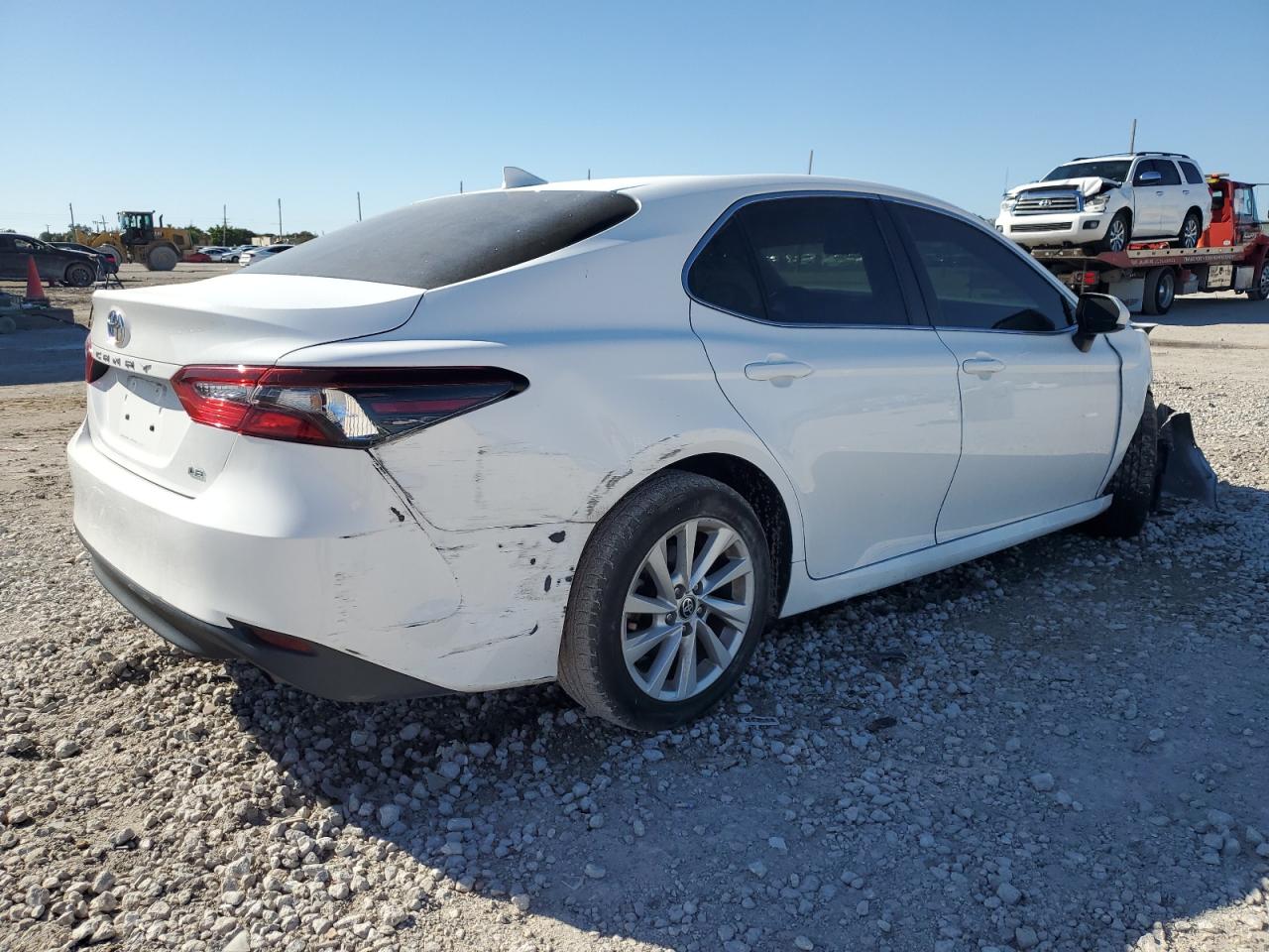 2022 Toyota Camry VIN 4T1C11AK8NU638105 Copart auction photo, front end / rear end damage thumbnail 3