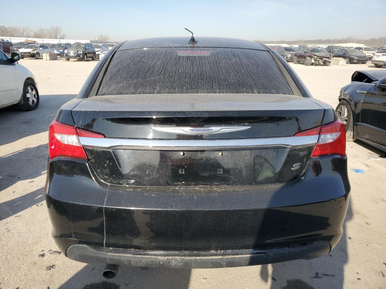 2011 Chrysler 200 VIN 1C3BC8FGXBN567166 Copart auction photo, front end damage thumbnail 6