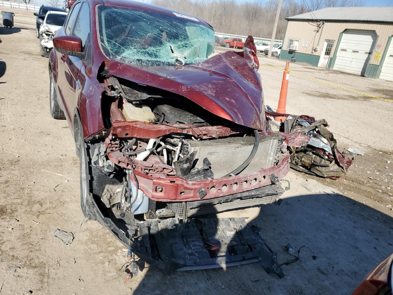 2015 Ford Escape VIN 1FMCU0GX9FUA68217 Copart auction photo, front end / side damage thumbnail 5