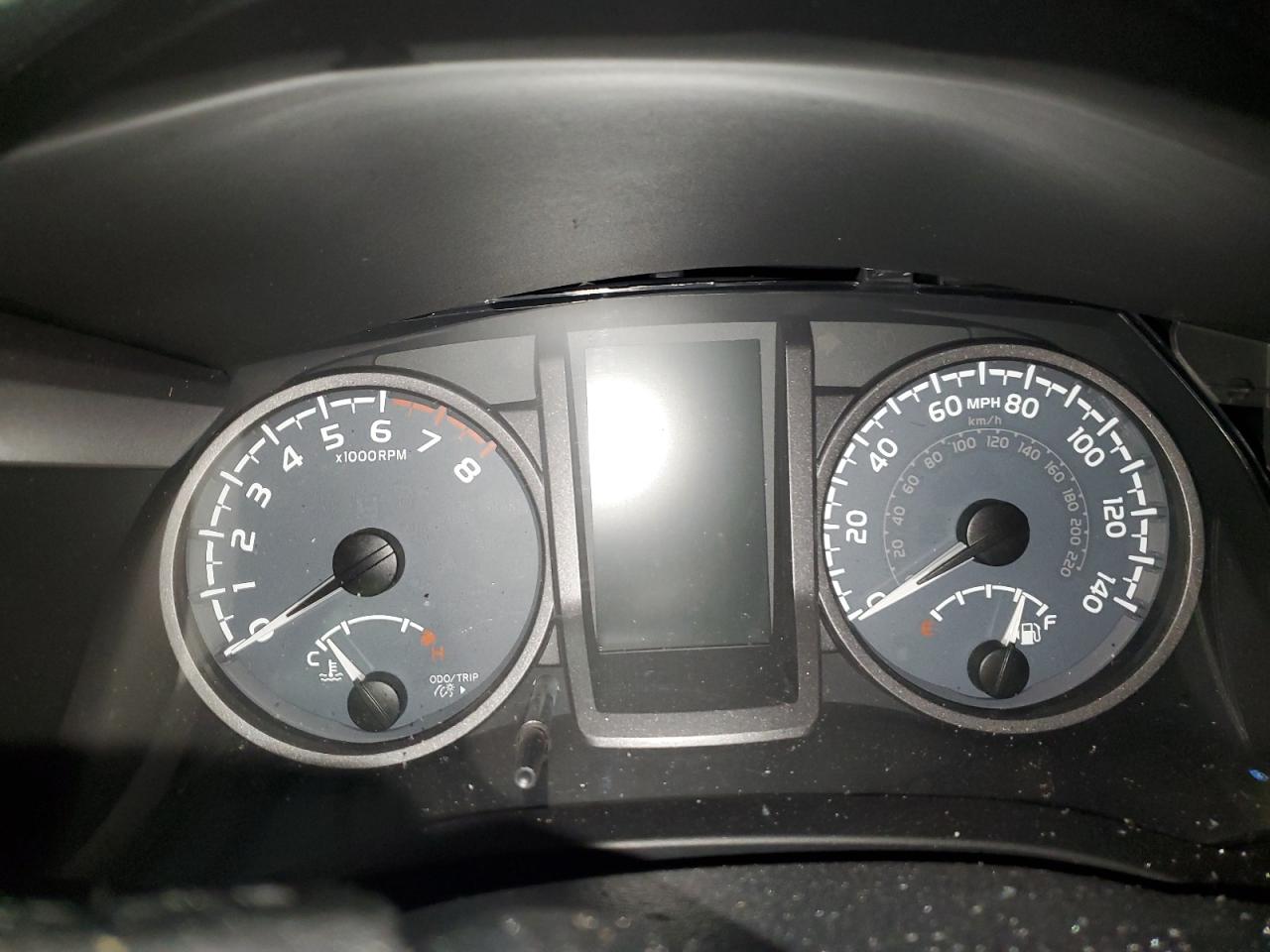 2018 Toyota Tacoma VIN 5TFCZ5AN7JX131283 Copart auction photo, all over damage thumbnail 9