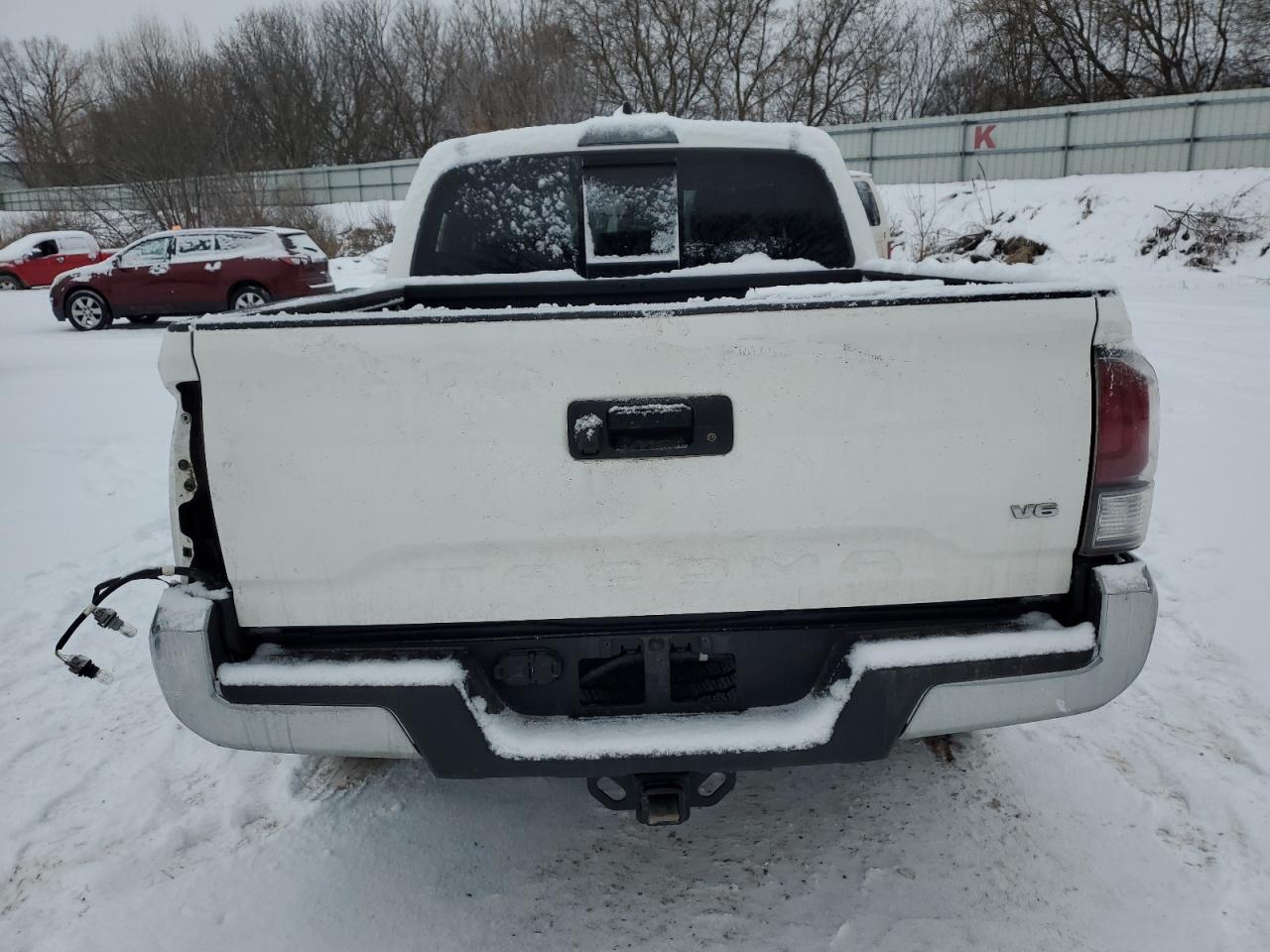 2021 Toyota Tacoma VIN 3TMCZ5ANXMM438859 Copart auction photo, side / rear end damage thumbnail 6