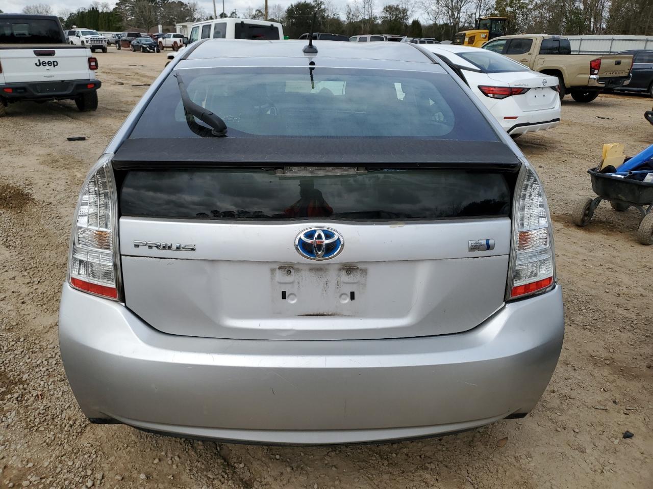 2011 Toyota Prius VIN JTDKN3DU0B0306126 Copart auction photo, normal wear / minor dent/scratches damage thumbnail 6