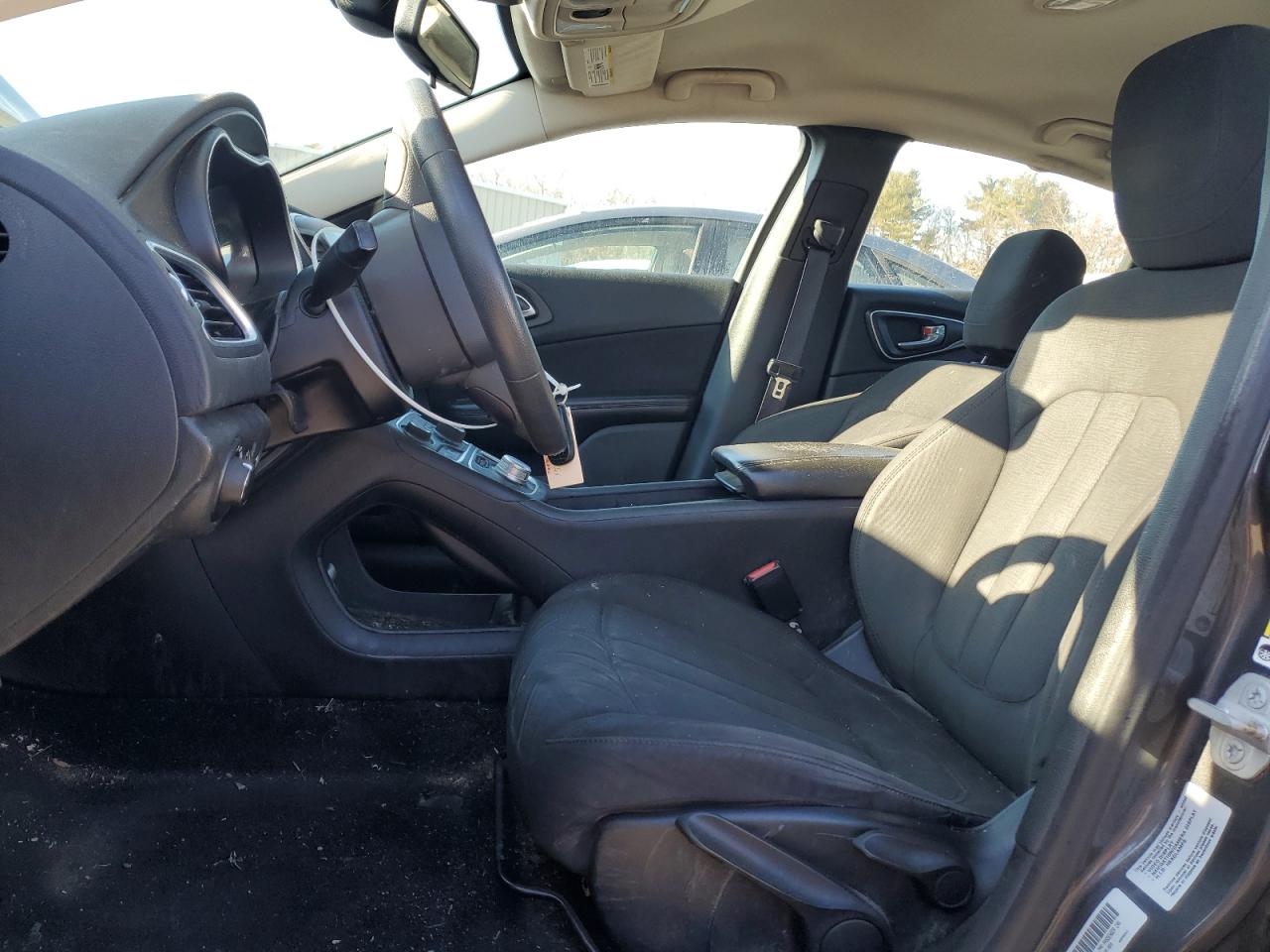 2015 Chrysler 200 VIN 1C3CCCAB2FN575495 Copart auction photo, rear end damage thumbnail 7