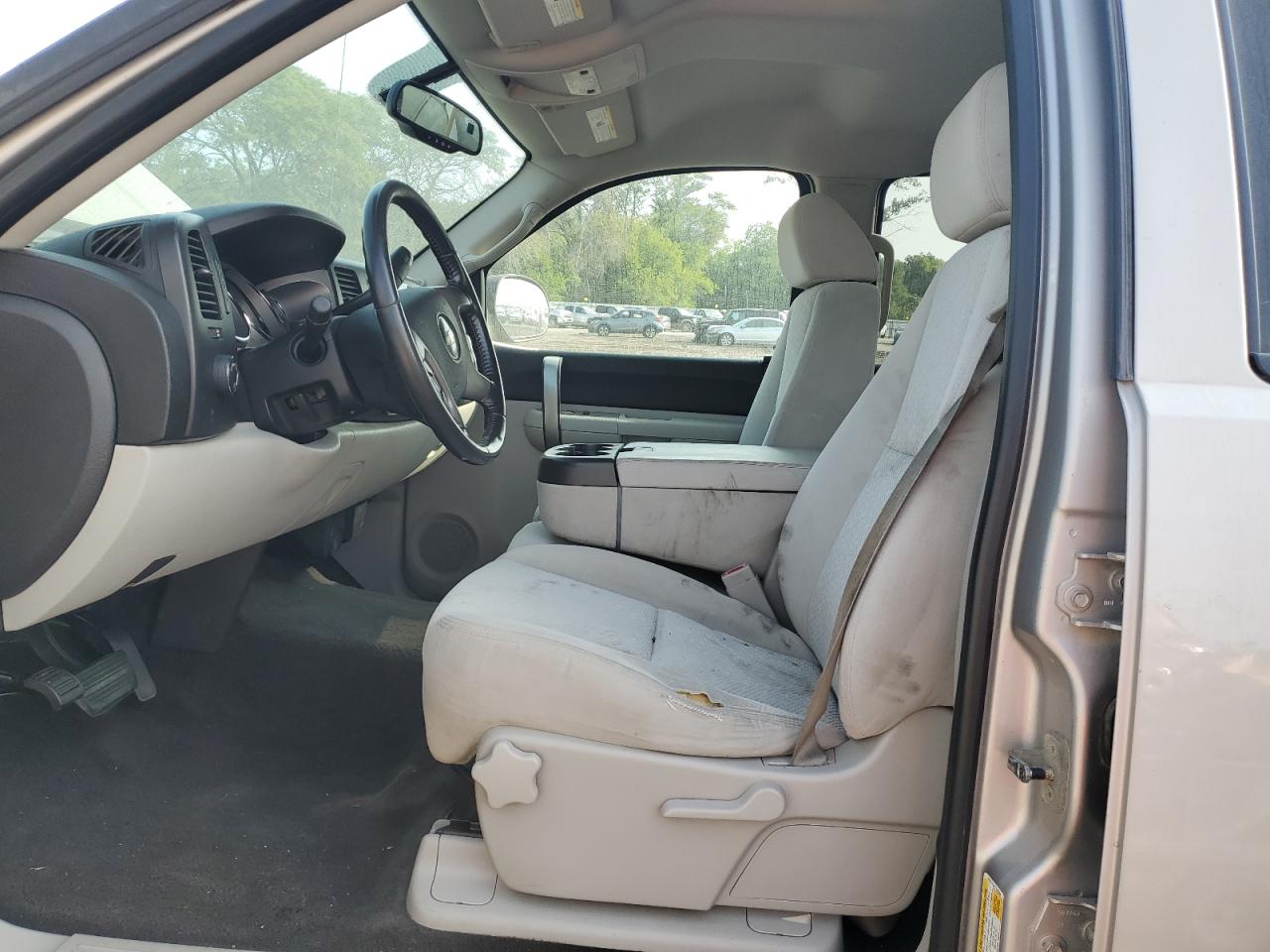 2007 Chevrolet Silverado VIN 2GCEC13JX71625284 Copart auction photo, side / rear end damage thumbnail 7