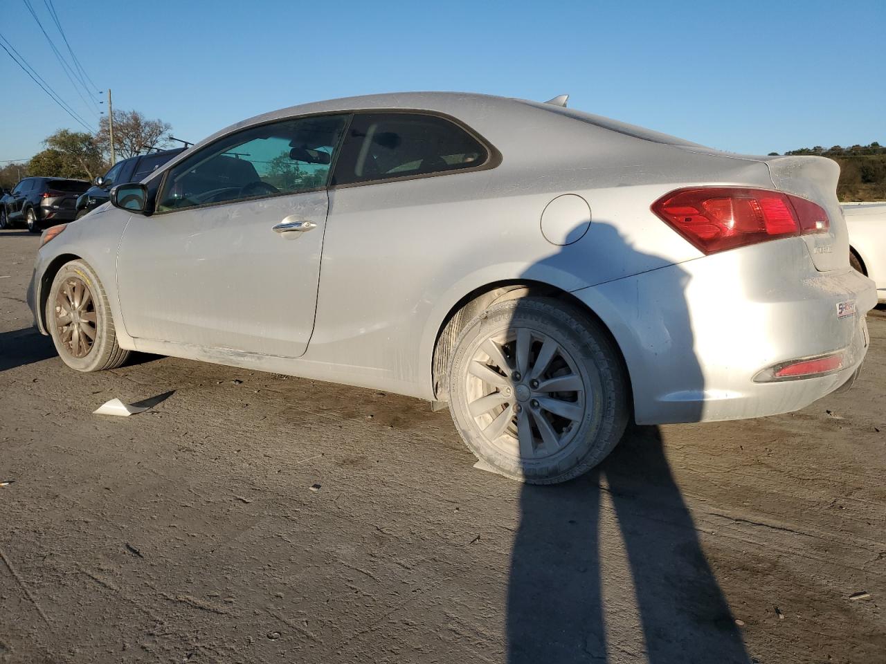 2015 KIA Forte VIN KNAFX6A82F5417061 Copart auction photo, front end damage thumbnail 2