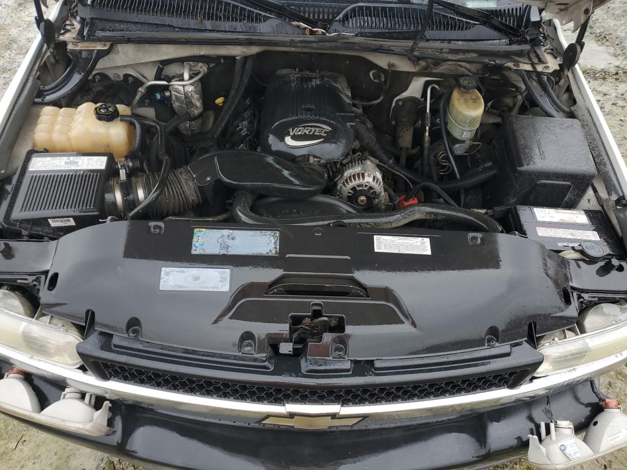 2001 Chevrolet Silverado VIN 1GBHC24U21Z320845 Copart auction photo, front end / side damage thumbnail 11