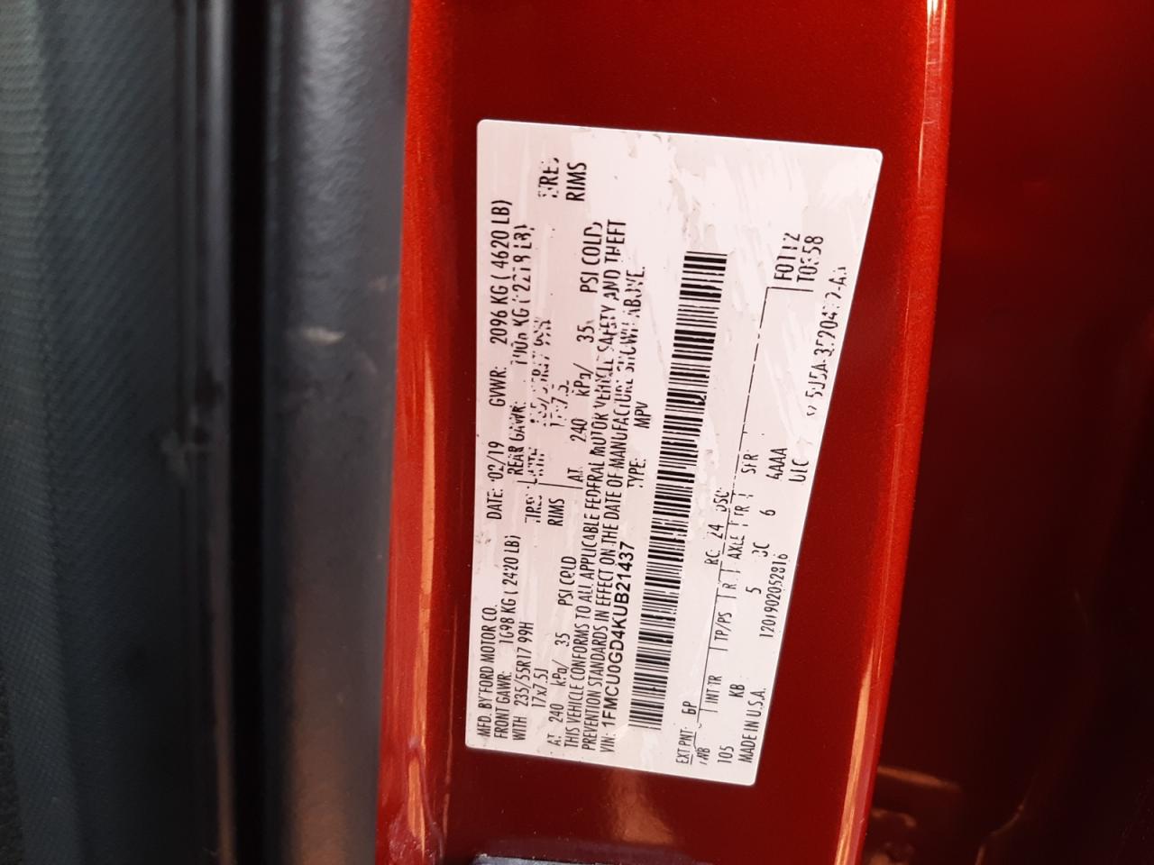 2019 Ford Escape VIN 1FMCU0GD4KUB21437 Copart auction photo, front end / side damage thumbnail 14