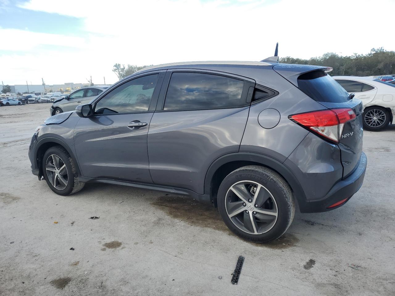 2021 Honda HR-V VIN 3CZRU6H55MM755754 Copart auction photo, front end damage thumbnail 2