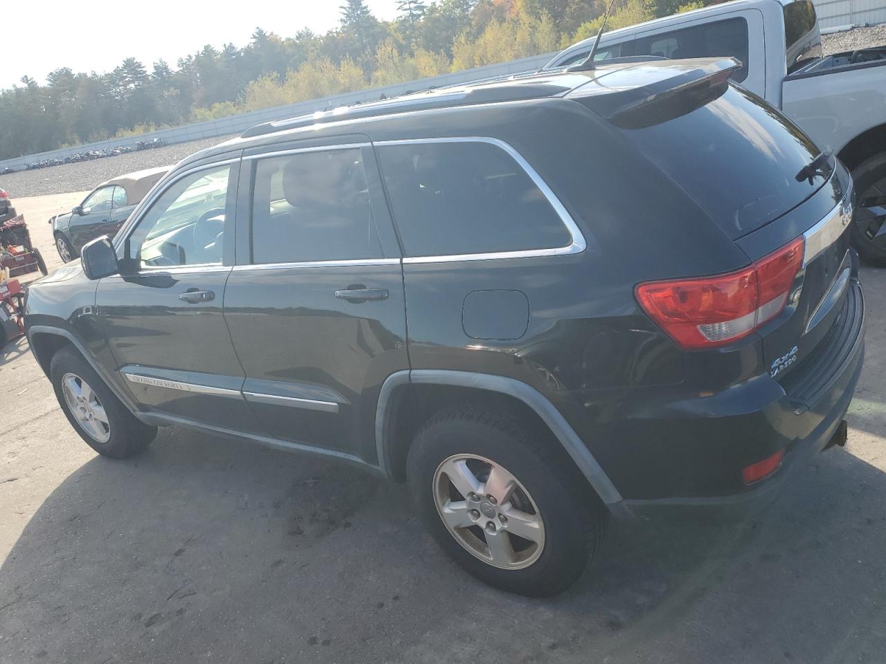 2011 Jeep Grand Cherokee VIN 1J4RR4GG6BC502868 Copart auction photo, side damage thumbnail 2