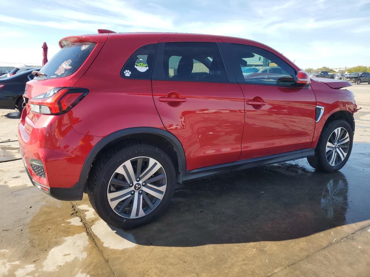 2021 Mitsubishi Outlander VIN JA4ARUAUXMU026049 Copart auction photo, front end damage thumbnail 3