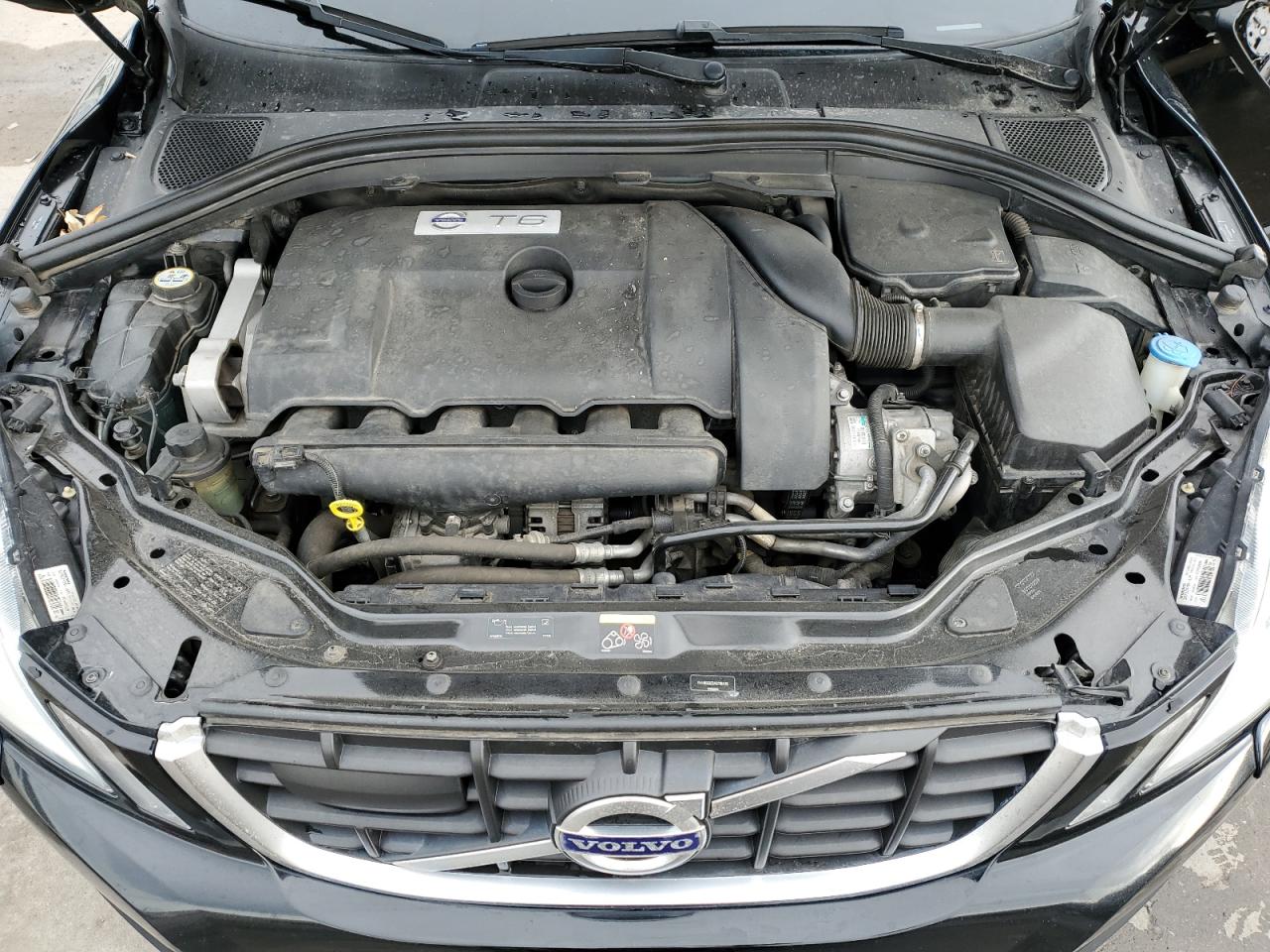 2010 Volvo XC60 VIN YV4992DZ3A2118435 Copart auction photo, rear end damage thumbnail 12