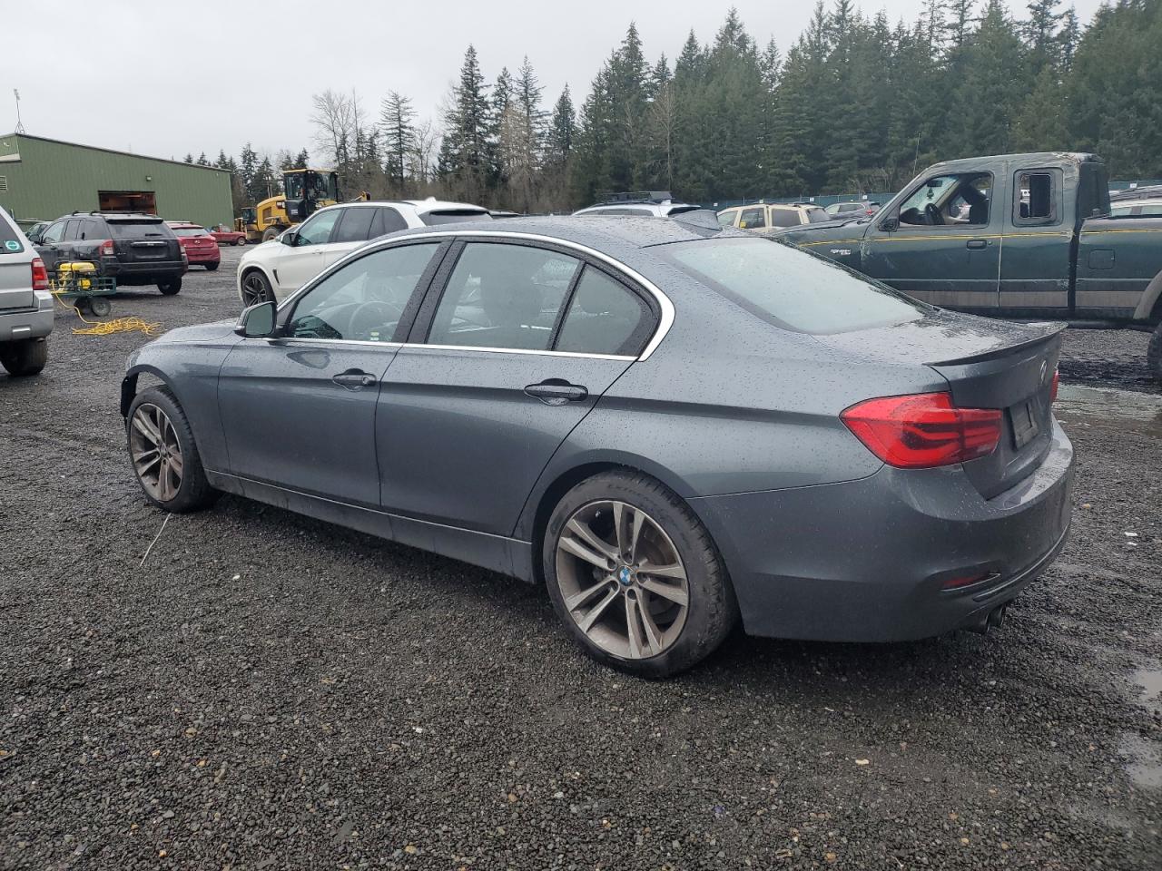 2017 BMW 3er VIN WBA8B9G36HNU53729 Copart auction photo, front end damage thumbnail 2
