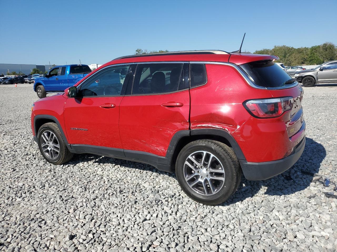 2018 Jeep Compass VIN 3C4NJCBBXJT204909 Copart auction photo, side / rear end damage thumbnail 2