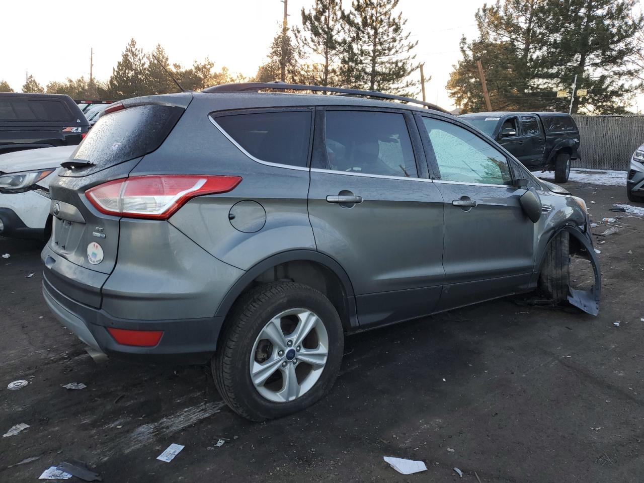 2014 Ford Escape VIN 1FMCU9G99EUC51931 Copart auction photo, front end damage thumbnail 3