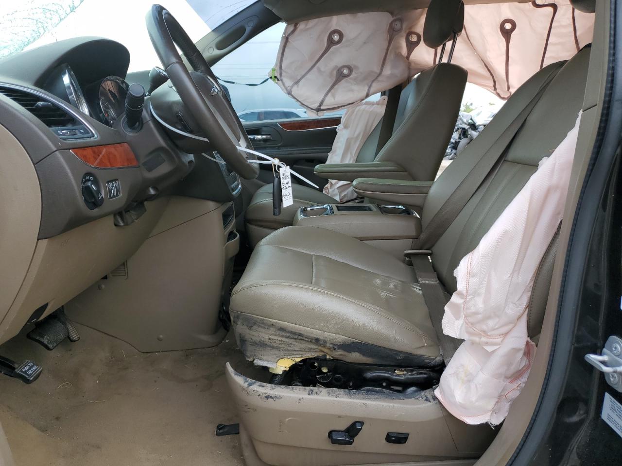 2015 Chrysler Town & Country VIN 2C4RC1BG7FR505059 Copart auction photo, all over damage thumbnail 7