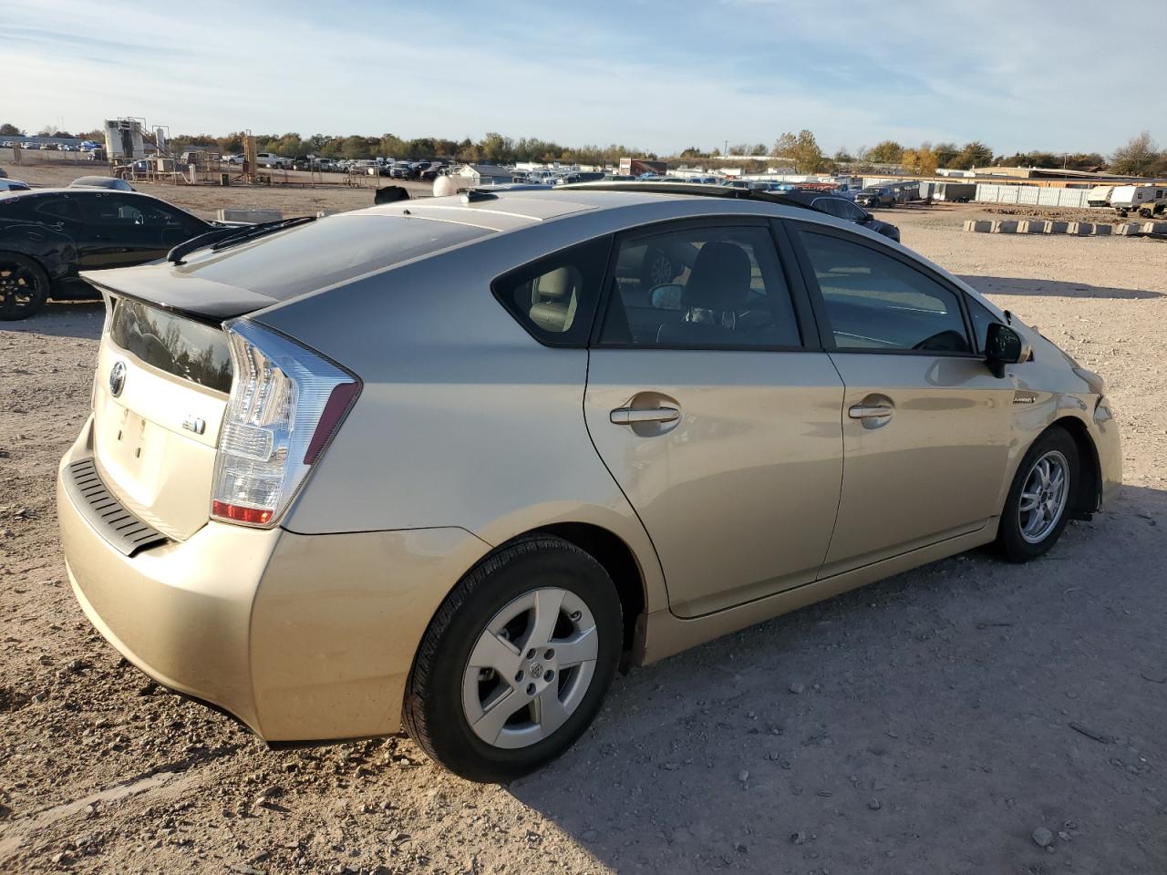 2011 Toyota Prius VIN JTDKN3DU5B0266013 Copart auction photo, front end / minor dent/scratches damage thumbnail 3