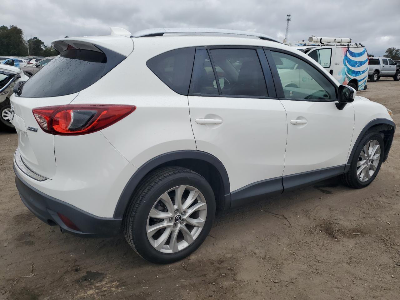 2014 Mazda CX-5 VIN JM3KE4DY0E0390811 Copart auction photo, front end damage thumbnail 3