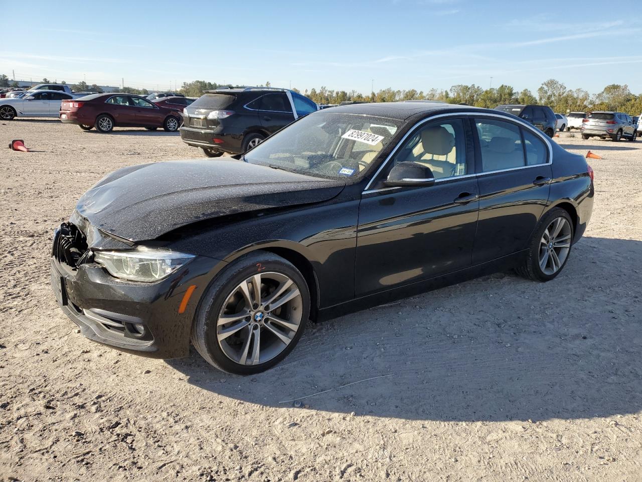 2017 BMW 3er VIN WBA8B9G31HNU55355