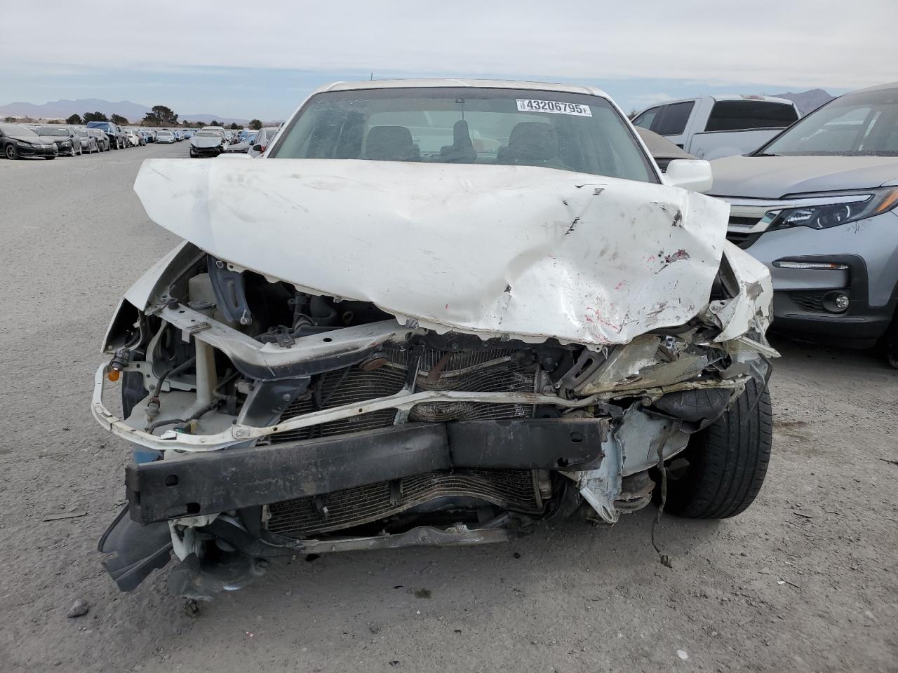 2002 Toyota Avalon VIN 4T1BF28B22U260335 Copart auction photo, front end damage thumbnail 5