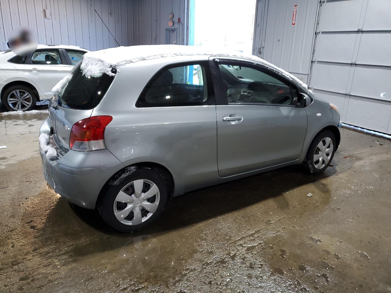 2010 Toyota Yaris VIN JTDJT4K39A5283013 Copart auction photo, vandalism / front end damage thumbnail 3