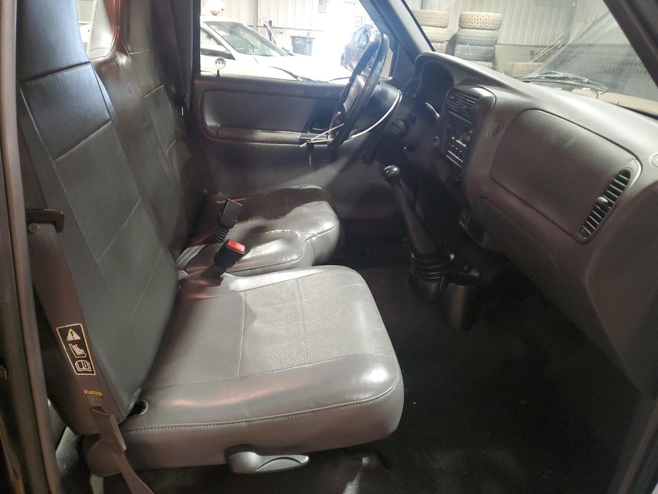 2001 Ford Ranger VIN 1FTYR10D21TA83254 Copart auction photo, side / rear end damage thumbnail 7