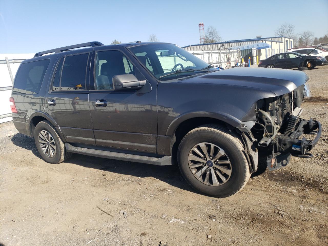 2017 Ford Expedition VIN 1FMJU1JT9HEA78424 Copart auction photo, front end / minor dent/scratches damage thumbnail 4