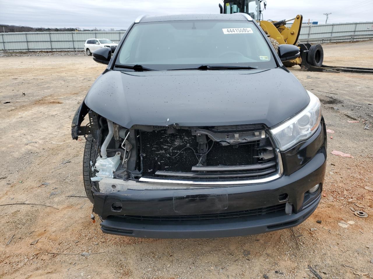 2016 Toyota Highlander VIN 5TDJKRFH3GS332926 Copart auction photo, front end damage thumbnail 5