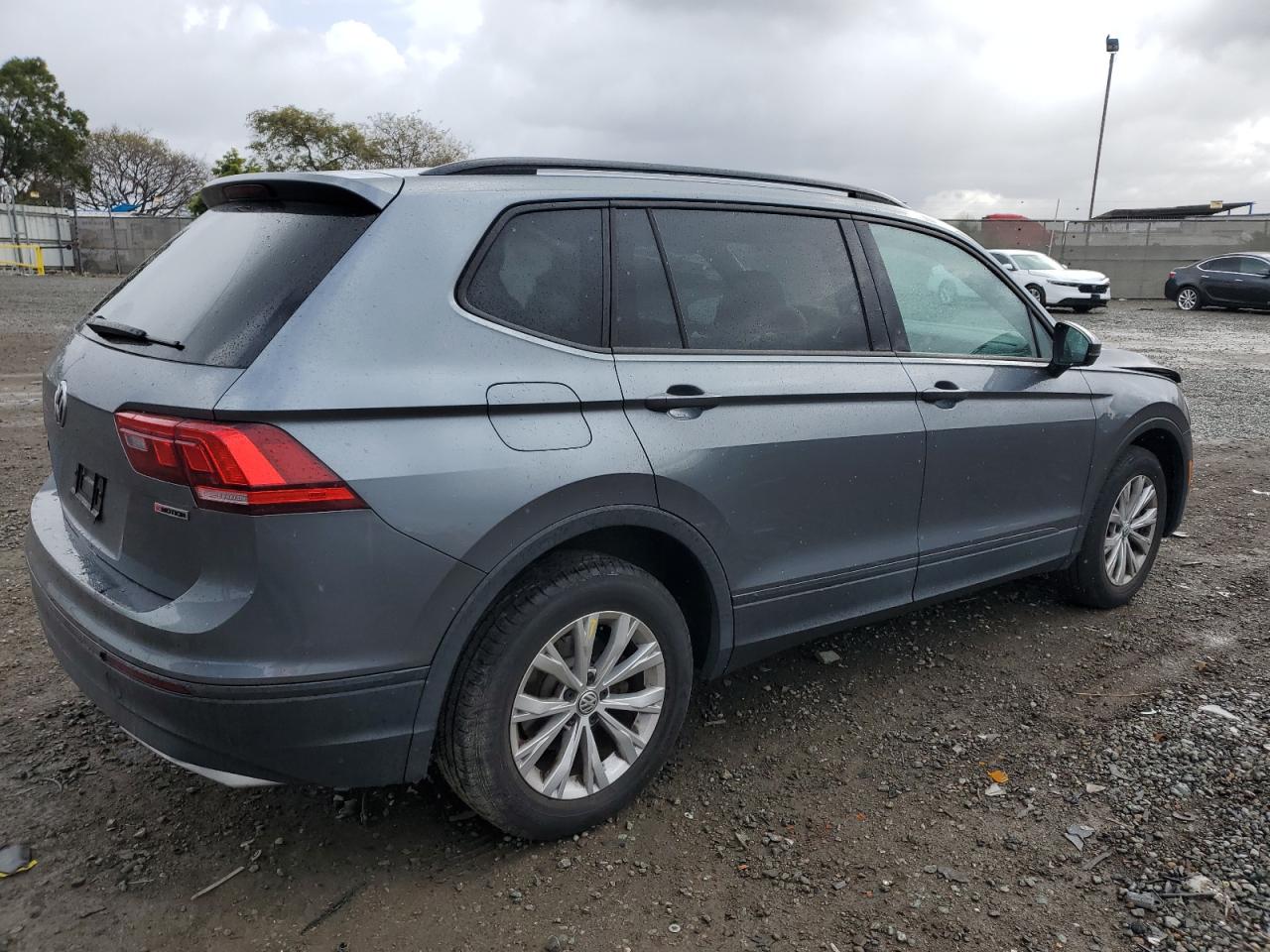 2019 Volkswagen Tiguan VIN 3VV0B7AX1KM041494 Copart auction photo, front end damage thumbnail 3