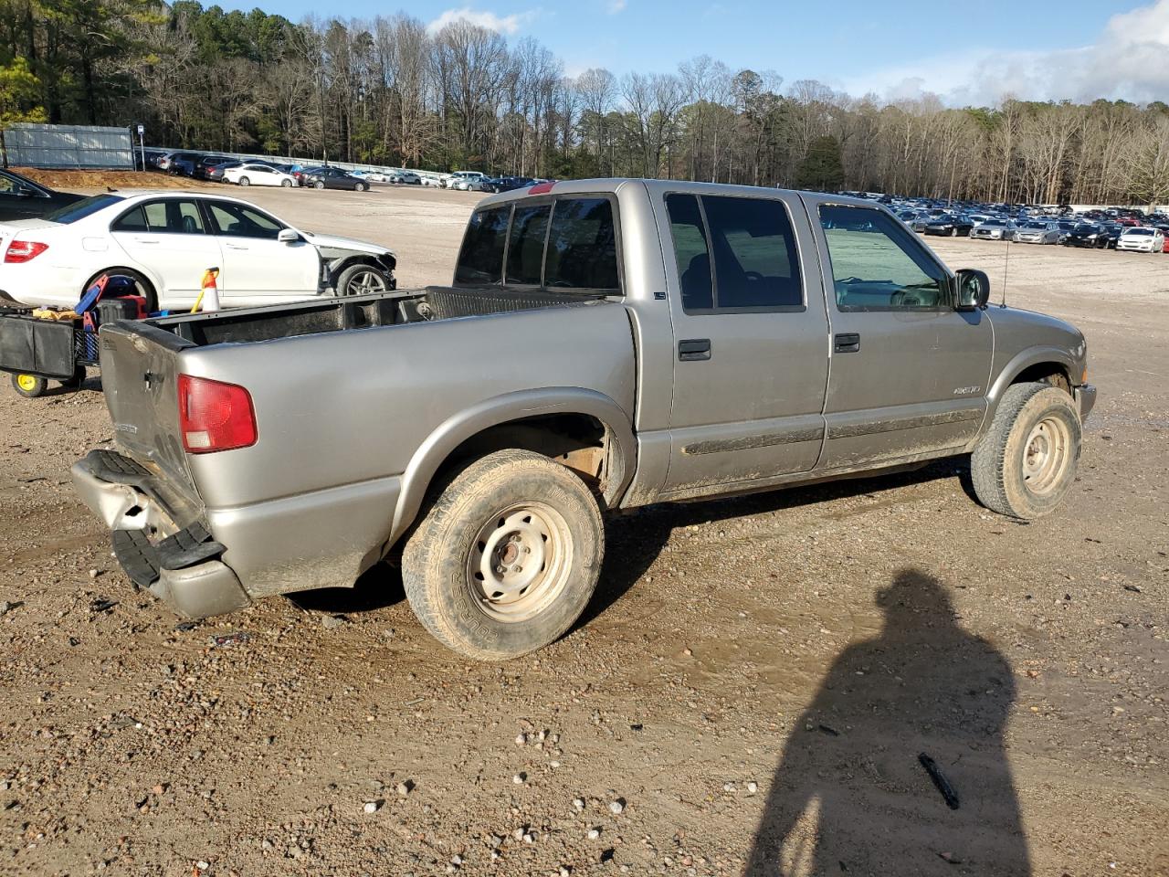 2003 Chevrolet S-10 Pickup VIN 1GCDT13X33K174368 Copart auction photo, rear end / frame damage damage thumbnail 3