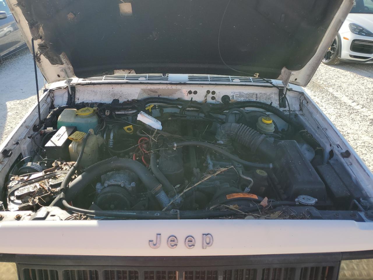 1996 Jeep Grand Cherokee VIN 1J4FT27S5TL311814 Copart auction photo, water/flood damage thumbnail 11