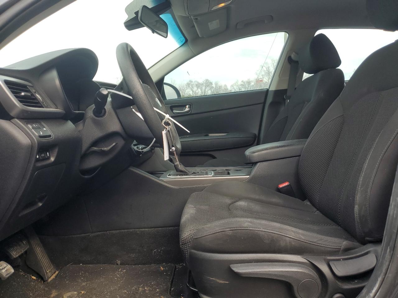 2019 KIA Optima VIN 5XXGT4L32KG323454 Copart auction photo, front end / minor dent/scratches damage thumbnail 7