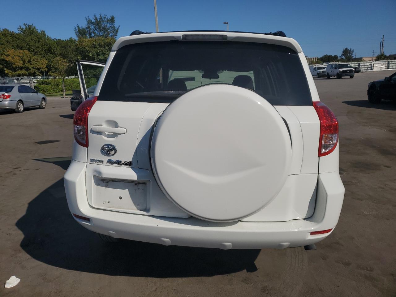 2006 Toyota RAV 4 VIN JTMZD33V465012944 Copart auction photo, undercarriage damage thumbnail 6