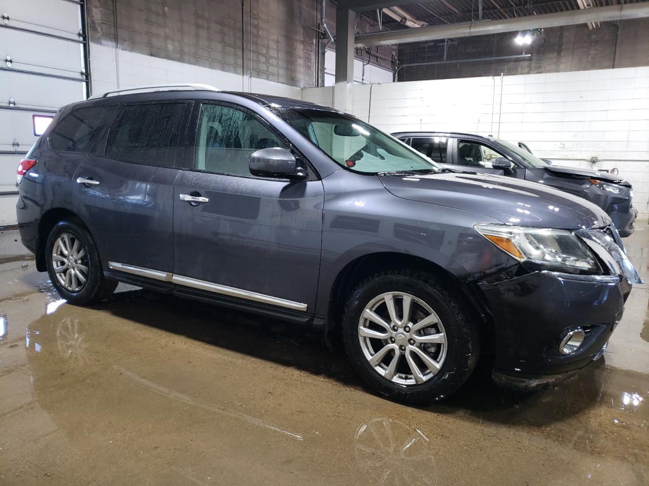 2014 Nissan Pathfinder VIN 5N1AR2MM1EC687557 Copart auction photo, front end damage thumbnail 4