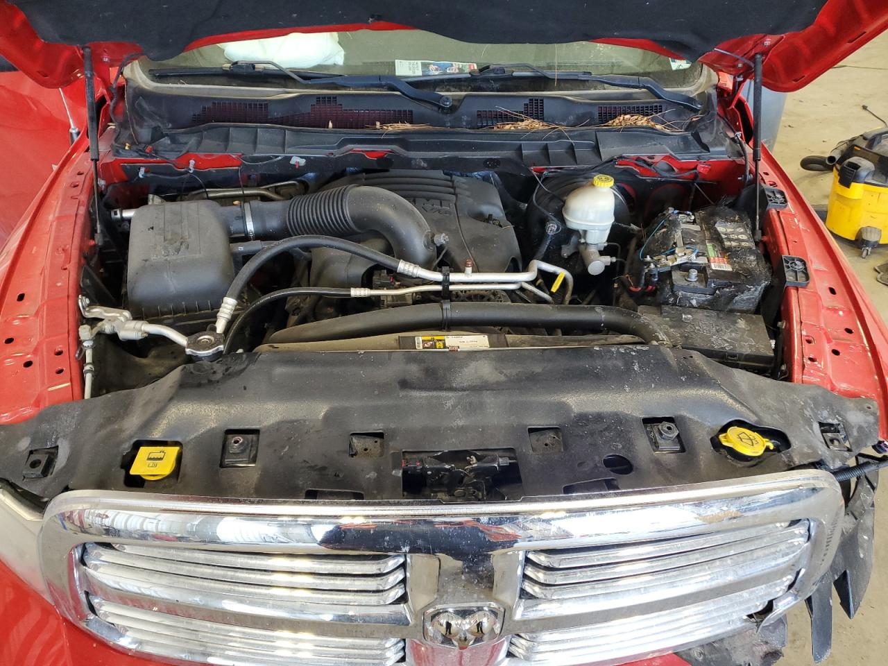 2016 RAM 1500 VIN 1C6RR7GT0GS411748 Copart auction photo, front end / side damage thumbnail 11